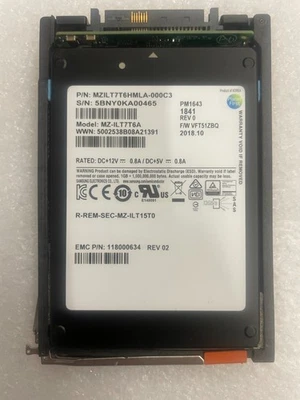 SSD D3F-2SFXL2-7680 EMC 005052556 Unity 7,68 TB 2,5 pulgadas 6G SAS 520 Foto 1 de 2