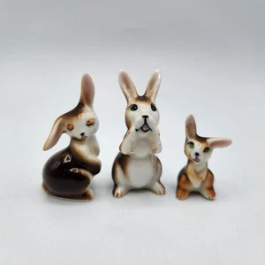 3 Vintage Mitaki Bone China Miniatur Figur Hase Häschen Familie Japan Lesen - Bild 1 von 7