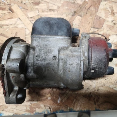 Cosechadora Farmall Cub International J4 Magneto Foto 1 de 4