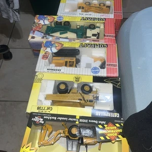 Joal Escala 1:50 Compact Series CARGADOR VOLVO Caterpillar Compact Cement Lote 5 - Imagen 1 de 13