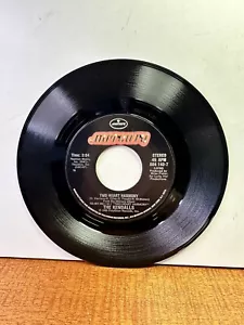 45 Schallplatte - The Kendalls - Two Heart Harmony - I Don't Know Any Better - Mercury - Bild 1 von 2