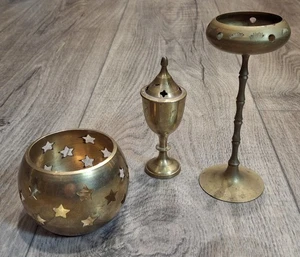 Vintage Messing Kerzenhalter & Räuchergefäße rund mit Sternkreis & Blumenausschnitten - Bild 1 von 23