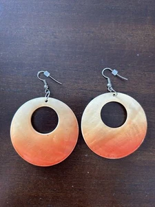 Shell orange dyed psintec Dangle Earrings Inside, 2" silver tine hoop hook - Picture 1 of 3