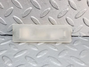 ⚙47362⚙ Mercedes-Benz W124 220E Rear Interior Dome Light 0018200601 - Picture 1 of 9