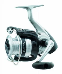 Daiwa Strikeforce SF2500-B-CP Spinning Reel - Picture 1 of 2