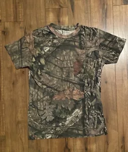 #310 Mossy Oak T-Shirt Lg Pocket On The Front Chest 38” Length 26” Multicolored - Picture 1 of 6