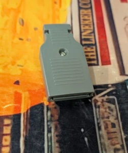 Adaptador Commodore c16 116 +4 para conectar casetes de datos C 64 al C 16.264 - Imagen 1 de 4