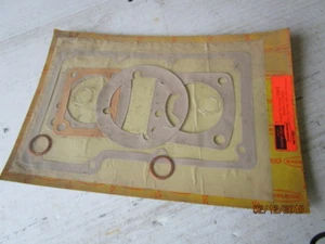 UNE POCHETTE DE JOINTS BOITE VITESSES 4 VITESSES CITROEN T45 T55 6 CYL ESSENCE - Imagen 1 de 2