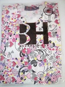 Nueva parte superior uniforme de Beverly Hills - #424 corazones, mediana - Imagen 1 de 1
