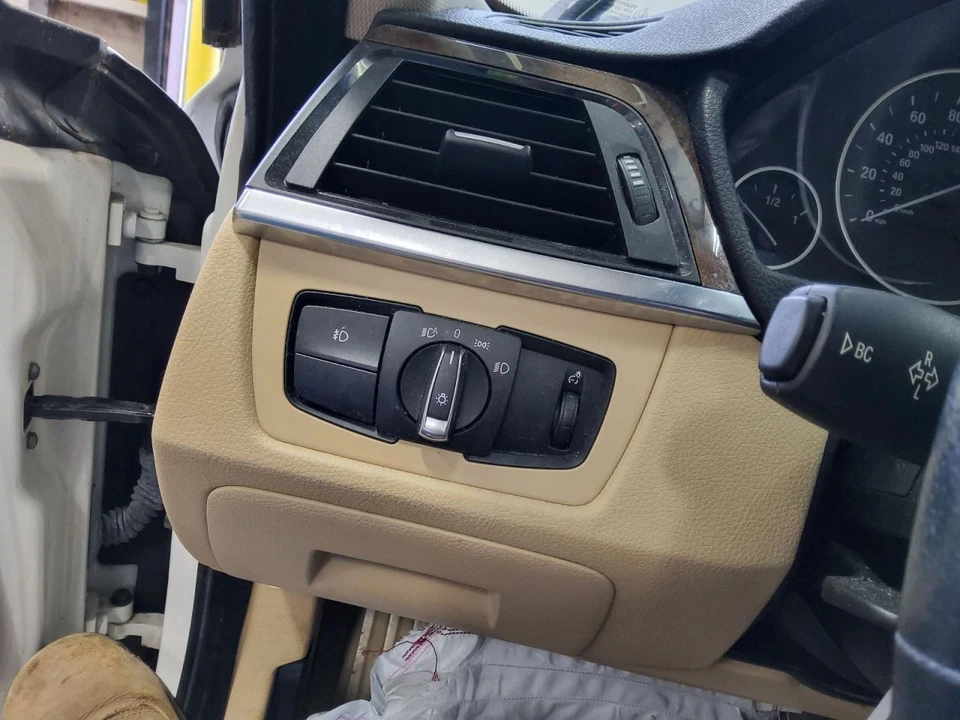 Interruptor de faros BMW 2014 428I 555081 Foto 1 de 1