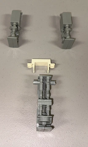 VINTAGE STAR WARS  1978 Millennium Falcon  ORIG. PART  LANDING GEAR SET Cover