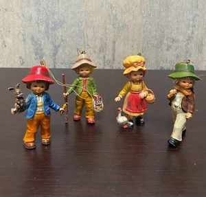 Vtg 4 Figurings of Bradford Novelty Co Old World Children - Picture 1 of 6