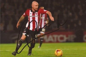 BRENTFORD: ALAN McCORMACK SIGNED 6x4 ACTION PHOTO+COA - Picture 1 of 1