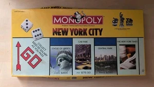 Monopoly New York City Edition Complete Vintage 2001 - Please Read - Picture 1 of 15