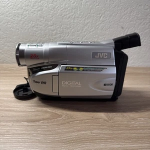 JVC GR-SXM37U Super VHSC Video Recorder 25X Zoom  With Cassette Adapter - Picture 1 of 10