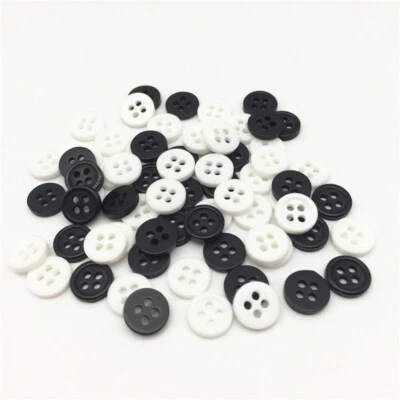 lot de 50 bouton scrapbooking 4 trou blanc noir mercerie couture 9 mm couture - Photo 1/2