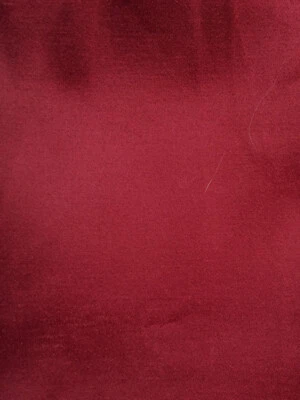 Remanente de tela de tapicería 54X54 pulgadas terciopelo rojo cereza Foto 1 de 3