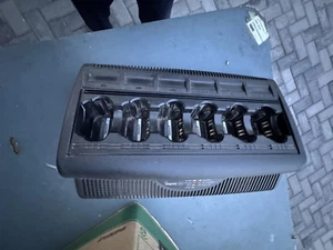 Motorola Impress 6 Slot Multi-Unit Adaptive Charger. Fast free shipping. - Picture 1 of 17