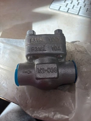 WARREN STAINLESS SWING CHECK VALVE 1/2"NPT 800 LB 803-T 1600PSI F316L (Q4) - Image 1 of 3