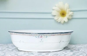 Lenox EMILY Debut White Pink Flowers Bone China 9 5/8" Vegetable Bowl - Picture 1 of 7