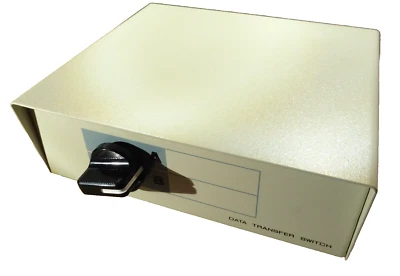 Centronics Drucker 2-Wege Hand Data-Switch 3x36 Punkte Buchse IEEE1284 - Bild 1 von 4