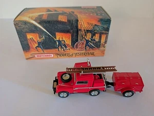 Matchbox Models of Yesteryear YFE02- 1948 (1952) Land Rover Auxiliary Fire Truck - Picture 1 of 18