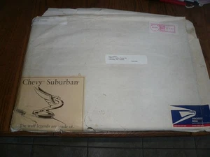 2000 Chevrolet Suburban Sales Brochure Portfolio Package w/Mailing Envelope - Picture 1 of 17