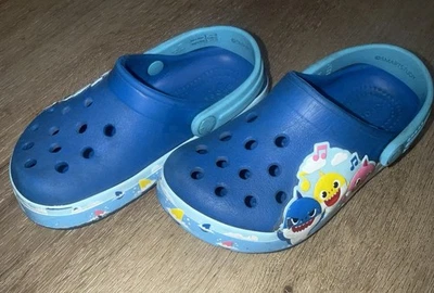 Crocs Bebé Tiburón Azul Unisex Zapatos Sin Cordones Niños’s Talla 9 Foto 1 de 4