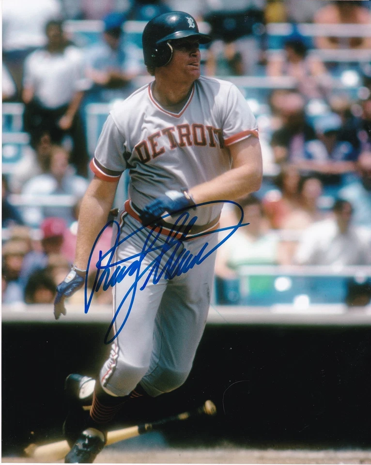 RUSTY STAUB  DETROIT TIGERS   ACTION SIGNED 8x10 - Image 1 of 1