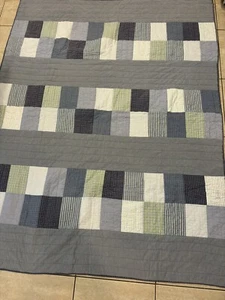 Pottery Barn Kids TWIN Patchwork Quilt Blues - Picture 1 of 9