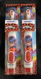 Miraculous Ladybug Spinbrush Spazzolino da denti a batteria per bambini CONFEZIONI 2 - Foto 1 di 1