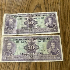 Lot of 2~ Venezuela 10 Bolivares ~Circulated Banknote - Picture 1 of 2