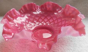 Cranberry Glass Vintage Ruffled Lattice Diamond Edge Bowl - Picture 1 of 3