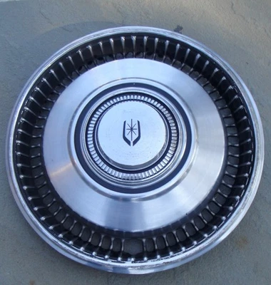 VTG 1979 Toyota Cressida Hubcap 14" Wheel Cover - Image 1 of 4