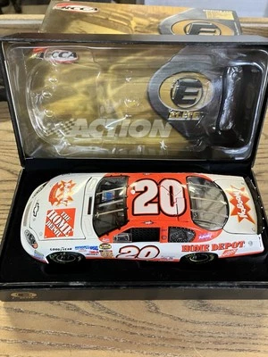 Rare Elite Tony Stewart #20 Home Depot Kaboom 2005 Monte Carlo #102 Of 504 New - Image 1 of 4