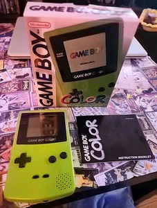 Nintendo Gameboy Color verde lime aftermarket scatola manuale originale funzionante - Foto 1 di 15