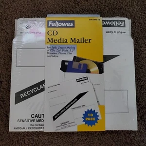Fellowes CD Media Mailer 10 Pack - Picture 1 of 2