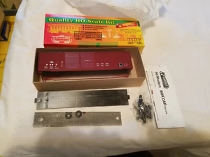 Roundhouse HO Scale 03648York Rail FMC Offset D/D Box Car Kit Unbuilt 9883 - Picture 1 of 2