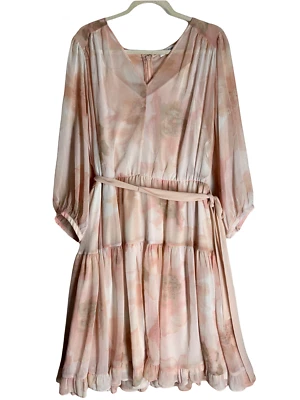 全新带标签 Calvin Klein Blouson 分层连衣裙粉色垂性荷叶边喇叭袖尺寸 22W — 第 1/4 张图片