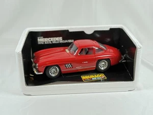 Burago 1/18 Scale Die Cast Model Mercedes-Benz 300SL Roadster - Red Boxed - Picture 1 of 11