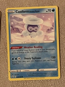 Castform Snowy Form SWSH06: Chilling Reign Pokemon #034/198 común - Imagen 1 de 2