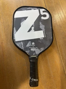 ONIX Graphite Z5 Graphite Carbon Fiber Pickleball Paddle w/ Cushion Comfort Grip - Picture 1 of 2