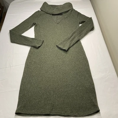 Vestido Suéter Charlotte Russe Manga Larga Acanalado Salvia Oscura Talla Pequeña Foto 1 de 4