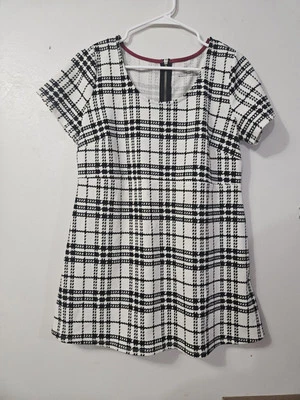 Motherhood Maternity Top Black And White Plaid Size Medium - Image 1 of 4