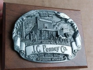 Vintage J.C. Penney Co. Store No. 1 Kemmerer, Wyoming Zinn Medaillon Plakette  - Bild 1 von 9