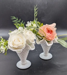 Dos (2) jarrones trompeta vintage bordes con volantes Hobnail Fenton vaso de leche 3-5/8" T - Imagen 1 de 9