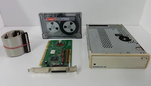 Tandberg Data SLR 4/8GB + Adaptec AVA-1505/1515 SCSI + Imation SLR5-8GB + Cable - Imagen 1 de 8