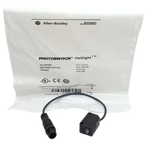 Allen Bradley 42JS-P2MPA2-F4 Photoelectric Sensor, PNP 10-30VDC, 3.5m, 4-Pin M12 - Picture 1 of 14