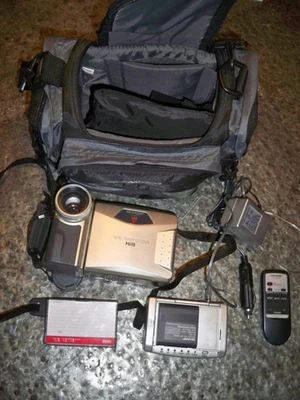 Sharp VL-AH50 LCD Hi 8 Viewcam Video Camcorder Charger Bag Remote Battery Car Ch - Image 1 of 4