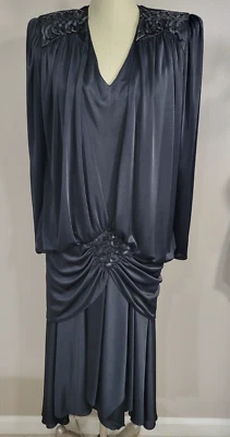 Vestido Dinastía Vintage Años 80 Negro Detalle Lentejuelas Cintura Caída Talla 6 Por Directivas Foto 1 de 4